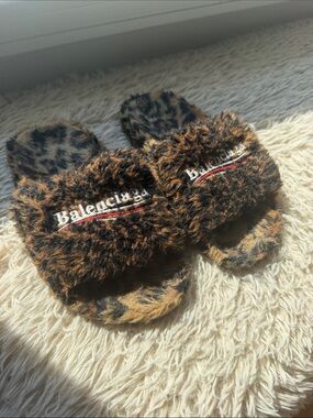 Authentic Balenciaga  Leopard  Fur Slides - Brown & Black